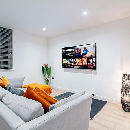 2-Bedroom With Breathtaking Views In Holmfirth Village, Huddersfield Buitenkant foto